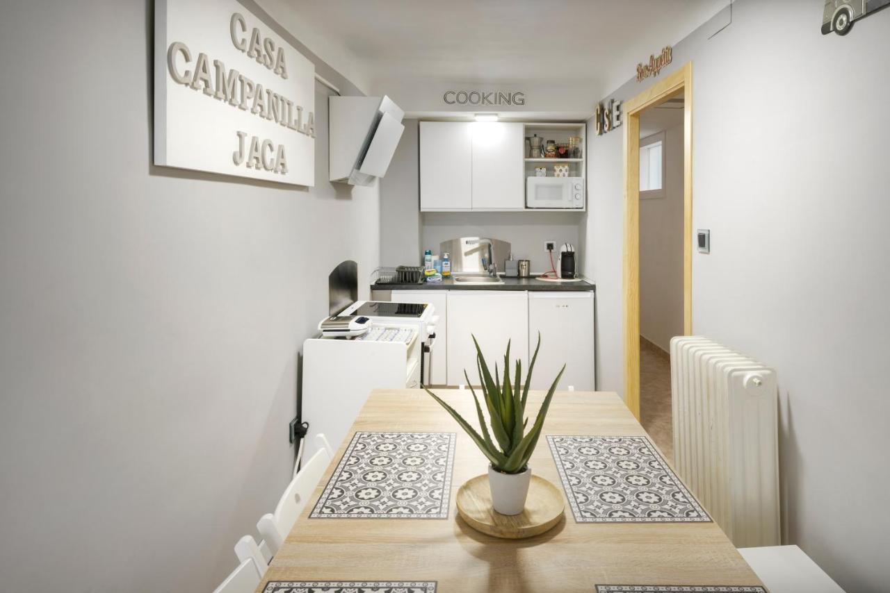 Hotel Casa Campanilla Jaca Zewnętrze zdjęcie